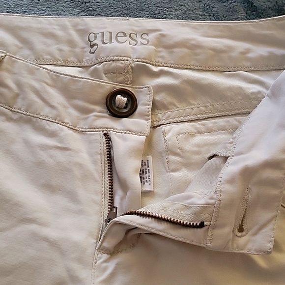 Guess Khaki Bermuda Shorts, size 26 - Picture 2 of 5